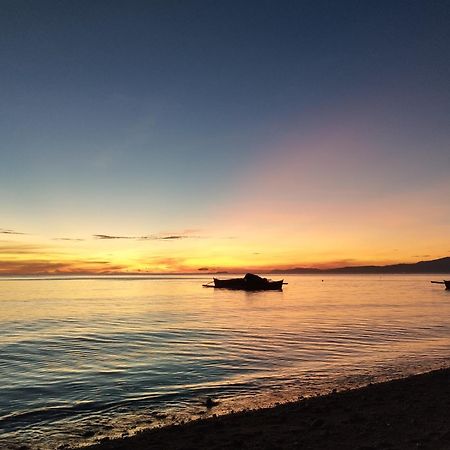 Little Nomads Eco-Guesthouse Siquijor Exterior photo