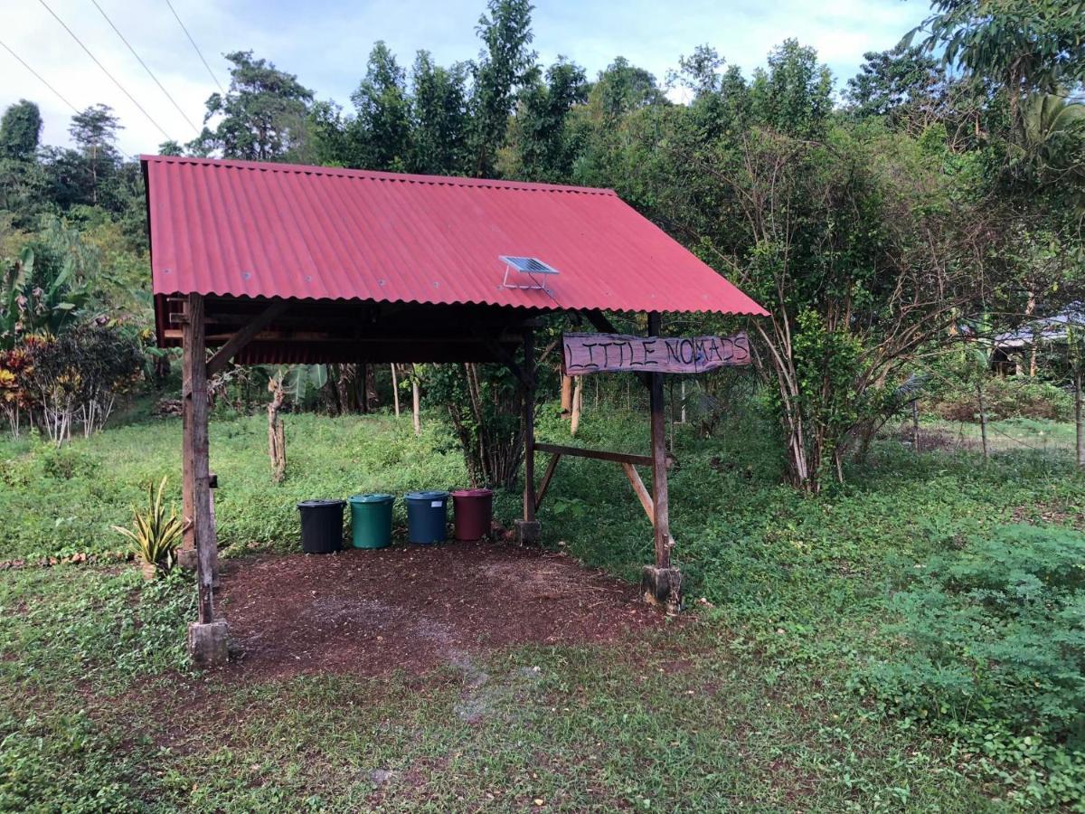 Little Nomads Eco-Guesthouse Siquijor Exterior photo